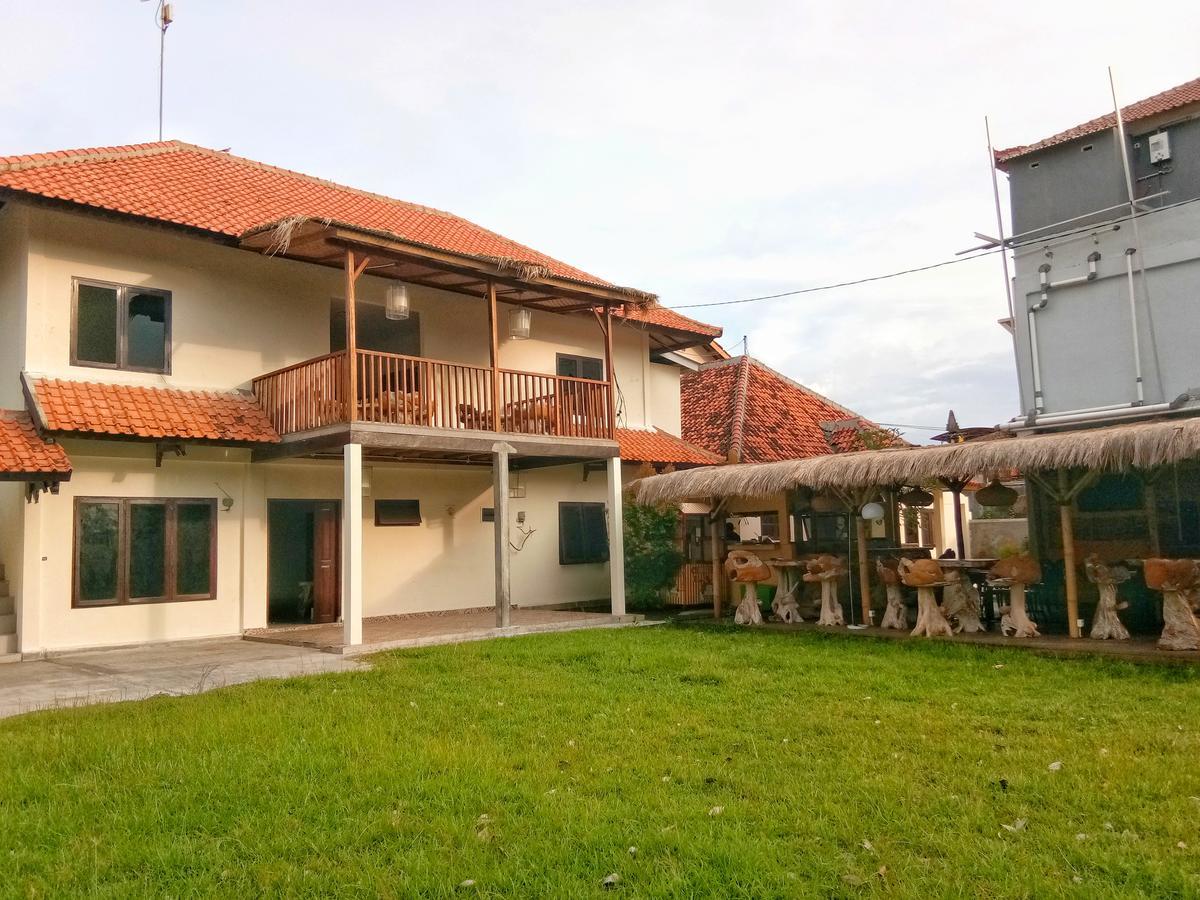 巴厘岛乌托邦住宿加早餐旅馆 金巴兰 外观 照片
